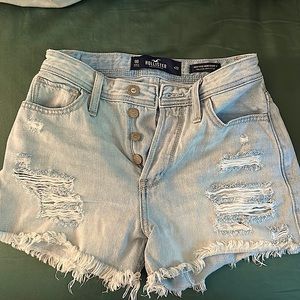 hollister light wash ripped jean shorts